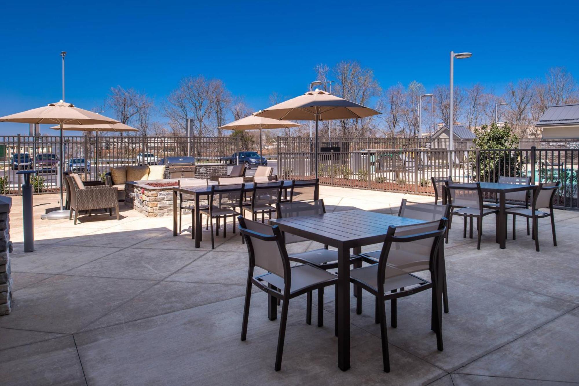 Residence Inn By Marriott Charlotte Steele Creek Pine Harbor Exteriör bild
